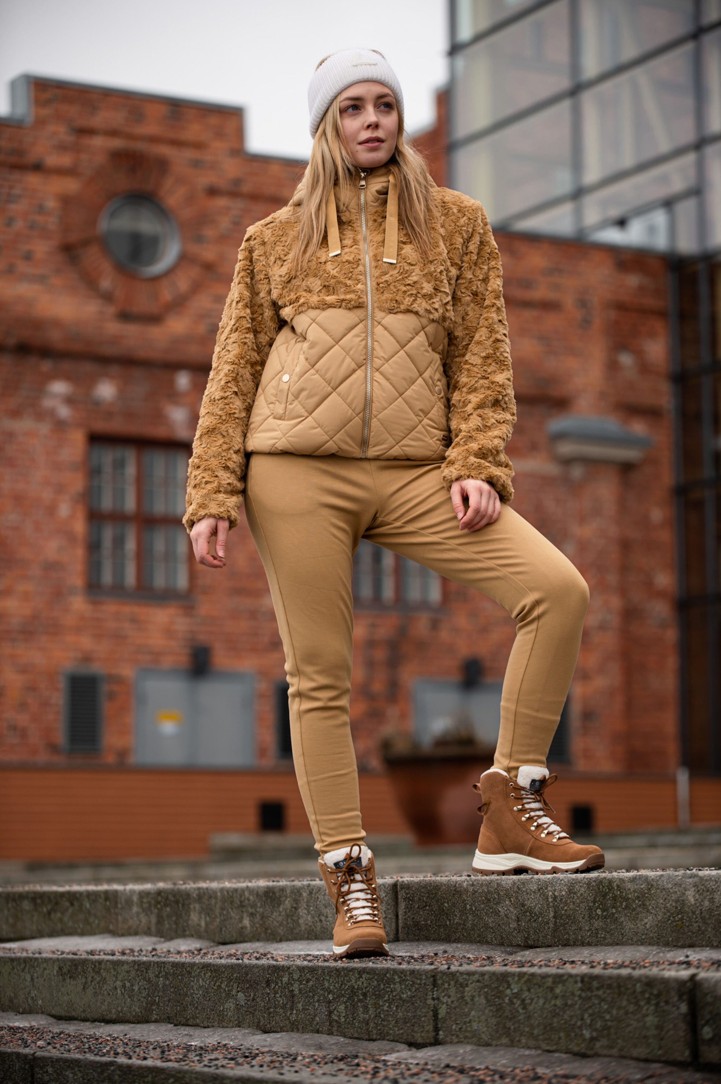 W's back pasture jacket top